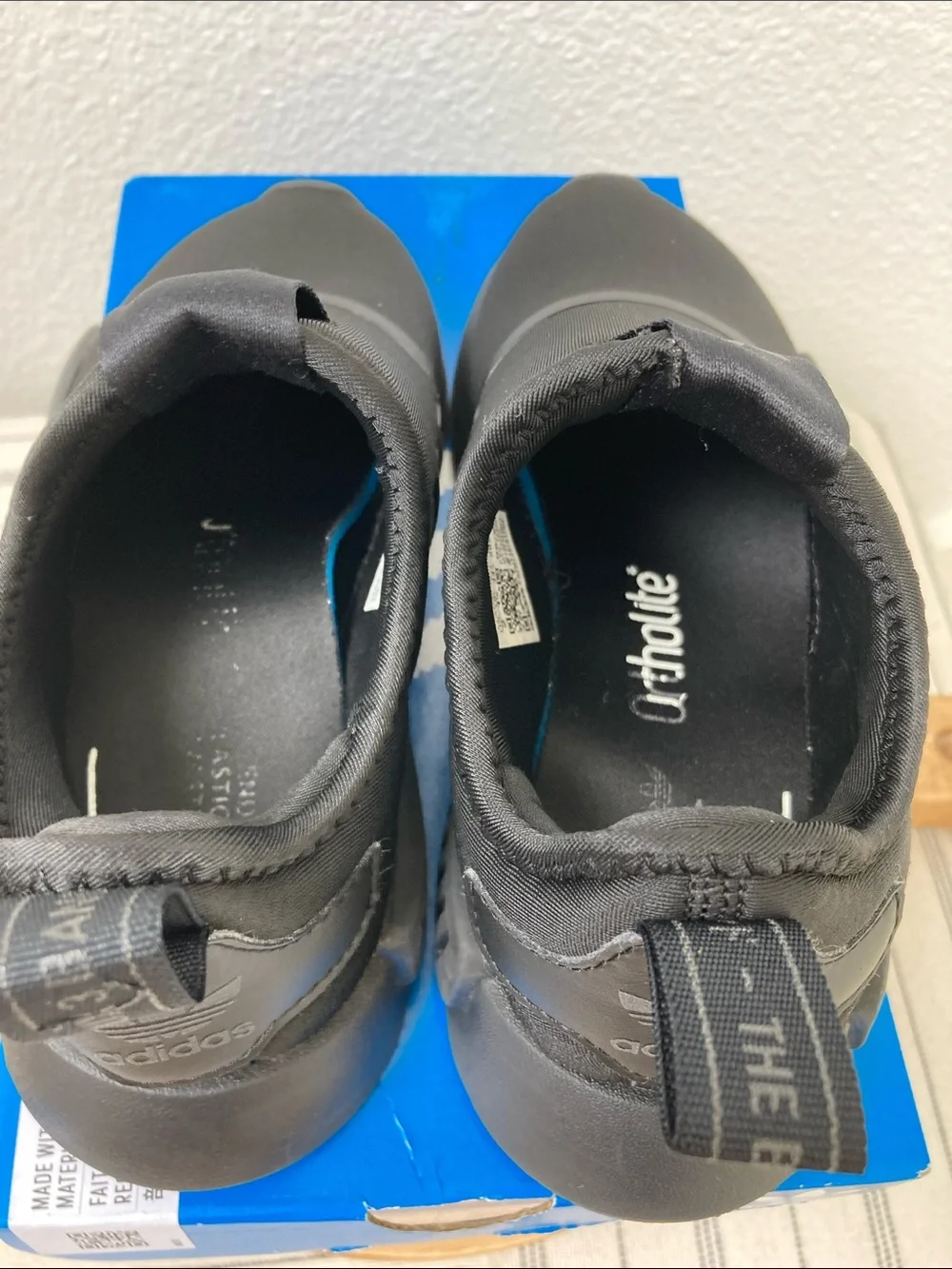 SALE! 50% Off adidas Kids Black Slip-On NMD 360 C Sneakers Size 2